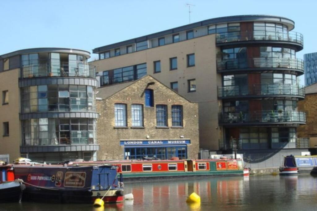 Appartement Functional Double With An Ensuite Toilet And Shower Near Tube And Bus Stations